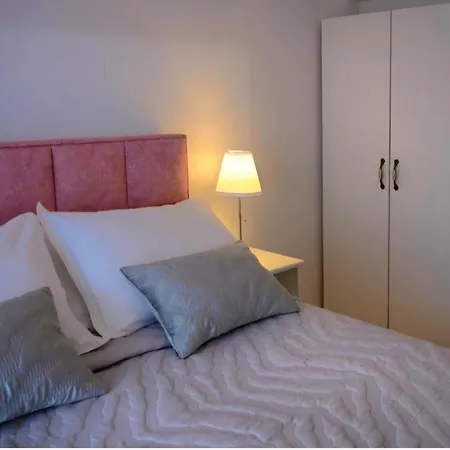 Mba 1 Apartment *